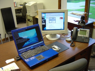 Mikecone desk sept10 2007.jpg