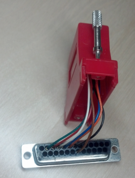File:Rj45-db25 crossover adapter.png